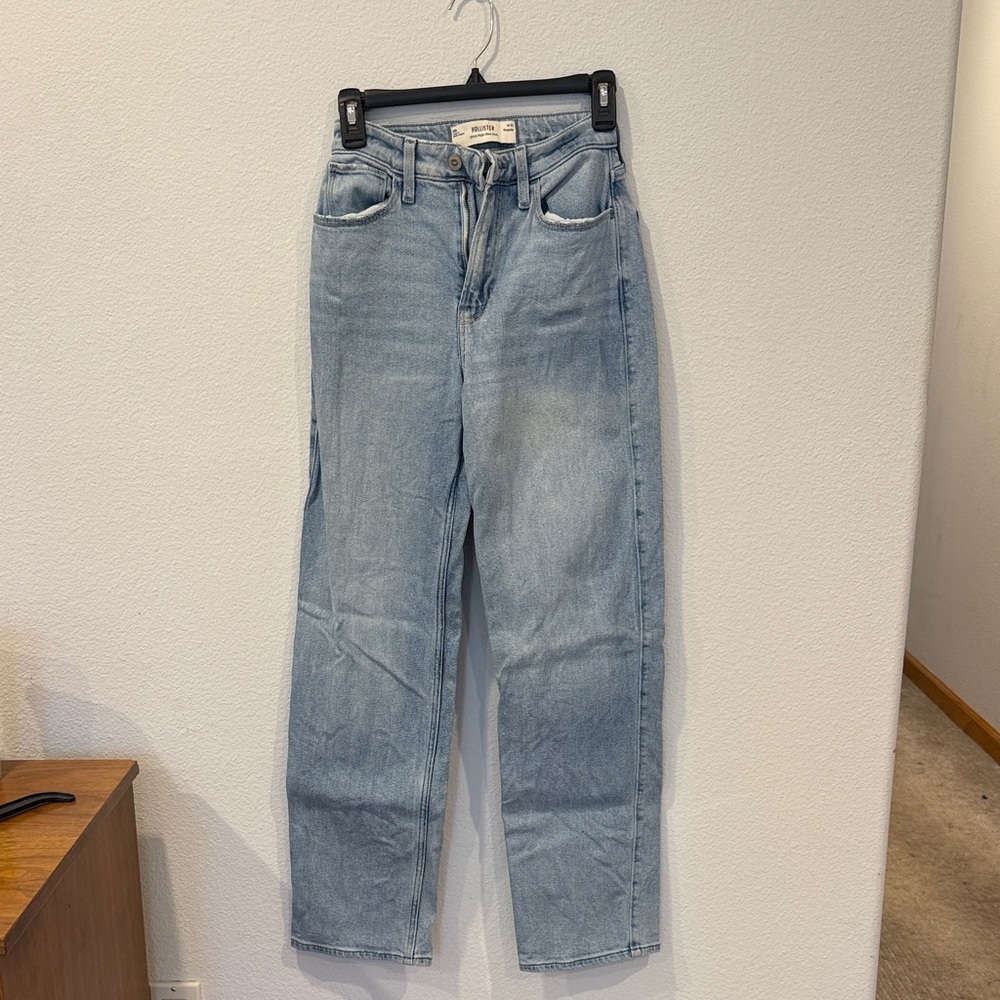 Hollister Light Blue ultra high rise dad jeans